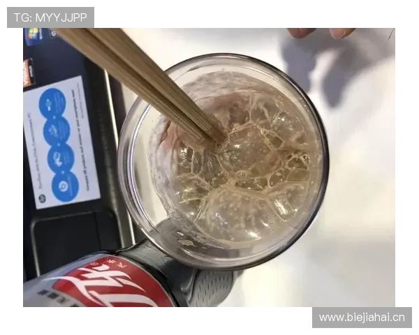 陈梦家的冰箱里居然塞满了蛋白粉，连饮料都喝零卡的